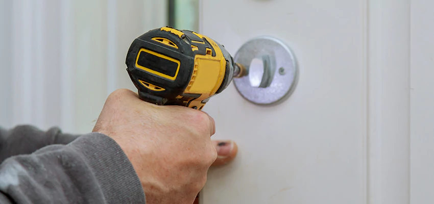 Street Locksmith For Smart Lock Repair in Glendora, CA